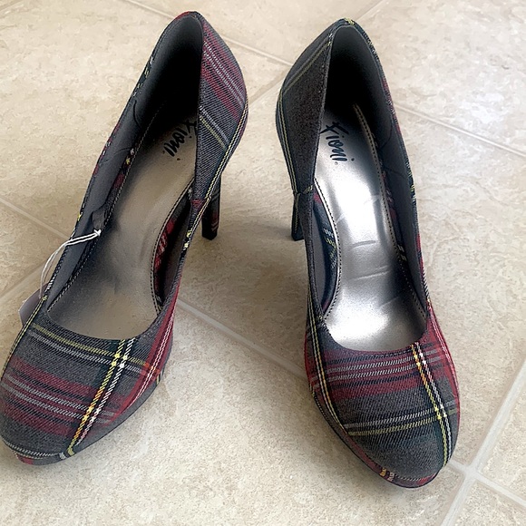 Fioni Plaid heels - Picture 3 of 4
